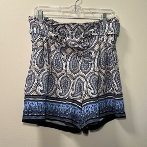 Tommy Hilfiger Women’s Blue Paisley Paperbag Shorts Size L